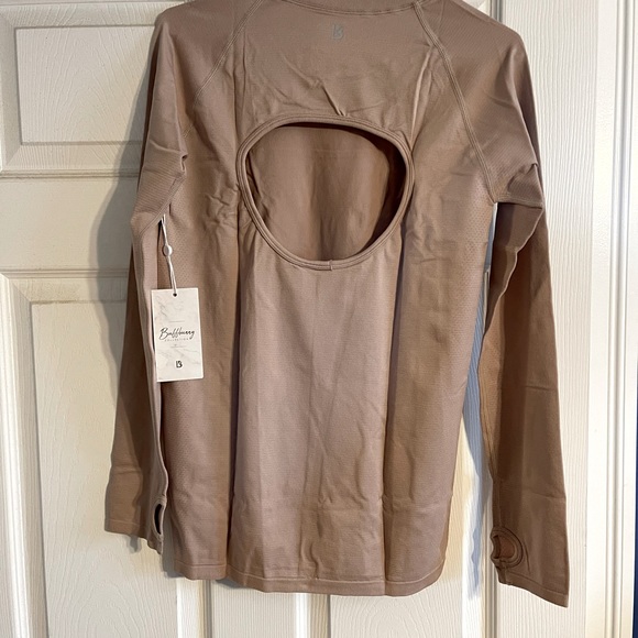 Buffbunny Synergy Seamless Long Sleeve Top in Donut Worry - Picture 2 of 4